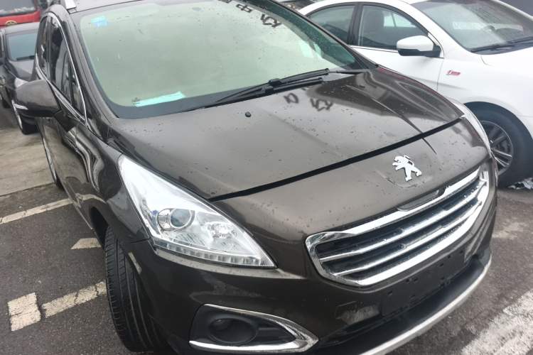 Used Peugeot 3008 2015 2.0L Manual Classic Edition Exterior 1