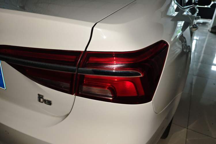 Used Roewe i6 2020 PLUS 1.6L CVT 4G Connected Glory Flagship Edition