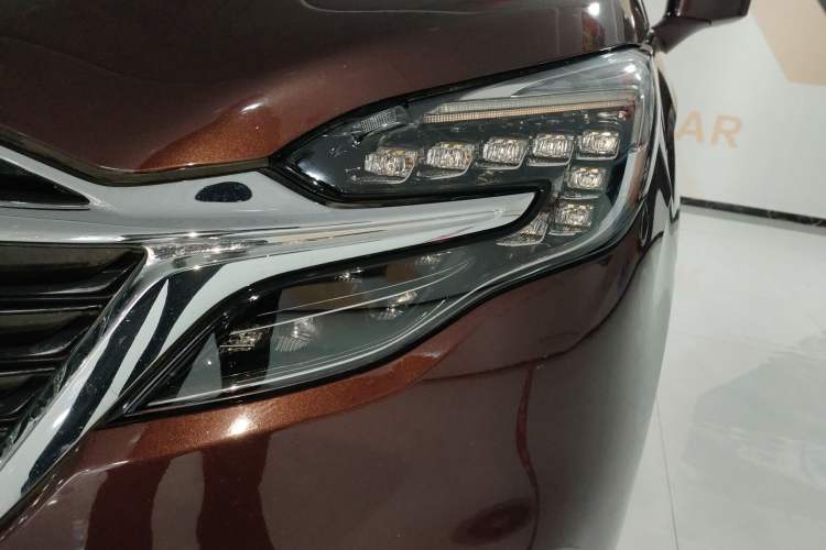 Used Buick GL8 2022 ES Landtrek 653T Comfort Edition
