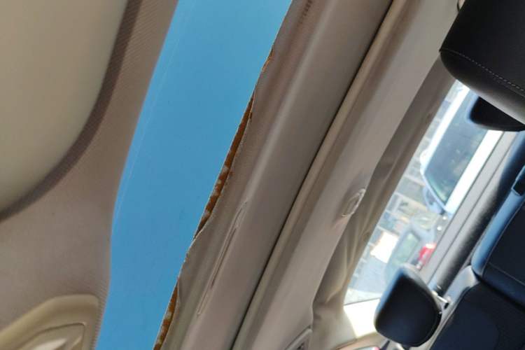 Used Ford Focus 2012 Sedan 1.6L Manual Fashion Edition Headliner