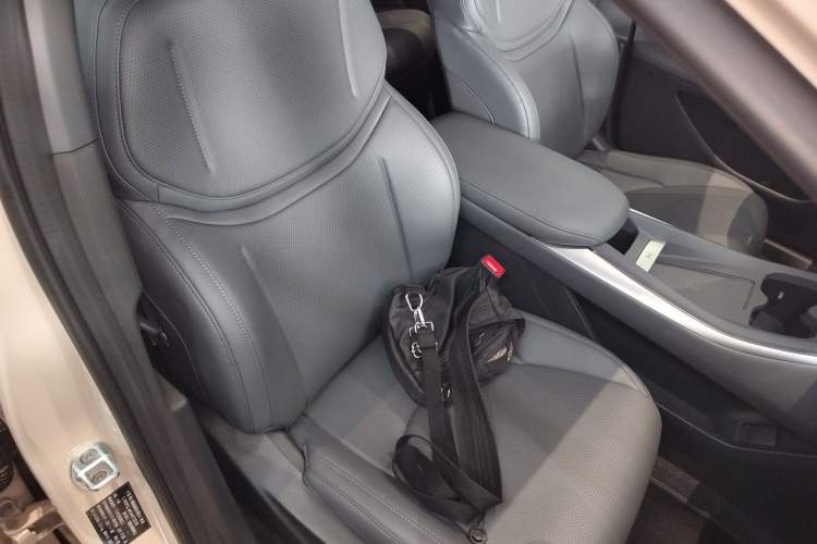 Used XPeng MONA M03 2025 600 with Ultra-Long Range Max Right Front Seat