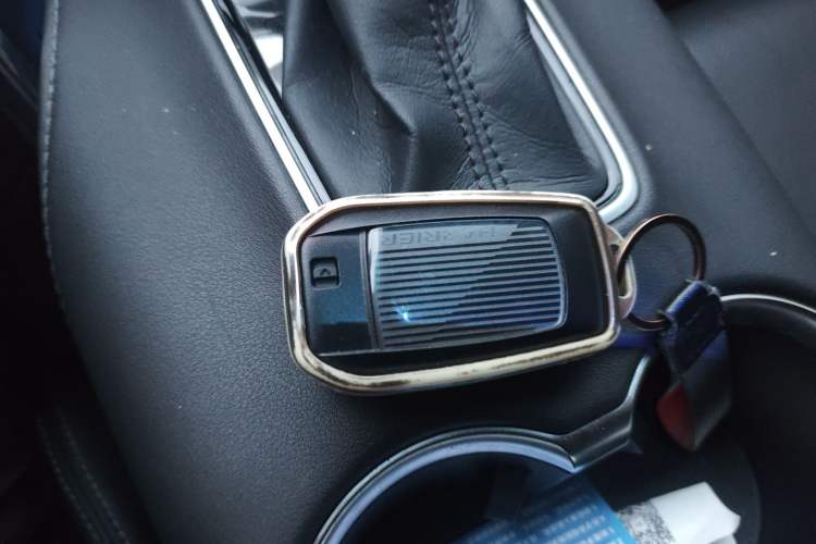 Used Toyota Harrier 2023 2.0L CVT Two-Wheel Drive Deluxe Edition