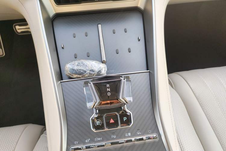 Used Denza Z9GT 2024 1100 4x4 Max First Edition