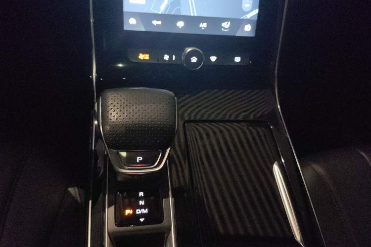 Used Roewe RX5 MAX 2019 300TGI Automatic 4G Connect Luxury Edition
