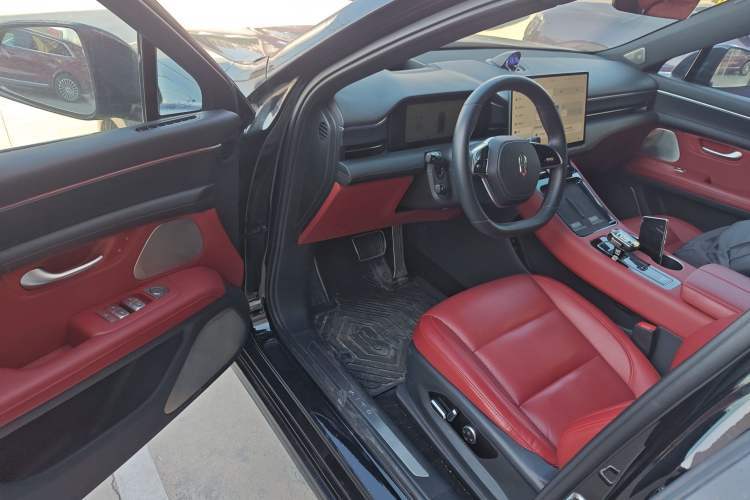 Used Hima AITO M5 2024 Extended-Range Max RS Four-Wheel Drive Advanced Intelligent Driving Version
