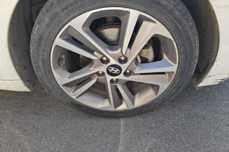 Used Hyundai Elantra (6th Generation / Lingdong) 2016 1.6L Automatic ZhiXuan – Elite Version