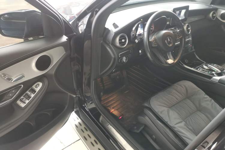 Used Mercedes-Benz GLC 2018 Facelift GLC 200 4MATIC
