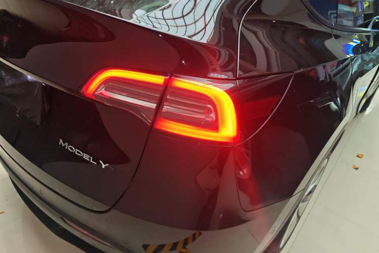 Used Tesla Model Y 2022 Rear-Wheel-Drive Version
