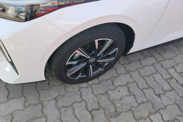 Used Changan Eado 2025 Blue Whale 1.5T 500Bar Prestige Model
