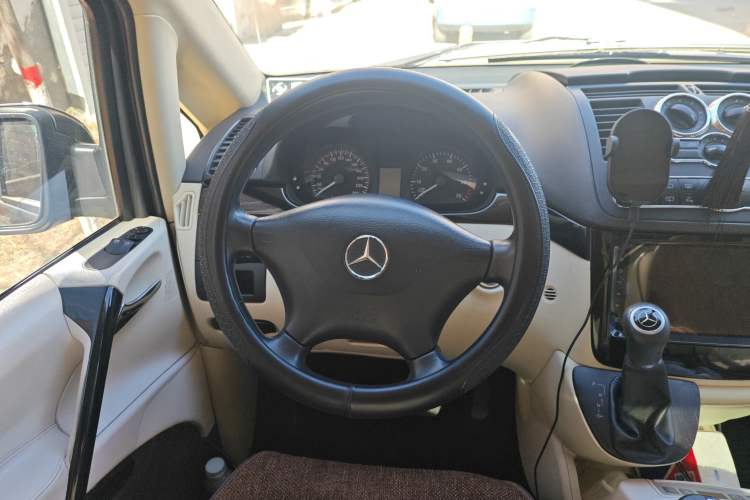 Used Mercedes-Benz Vito 

