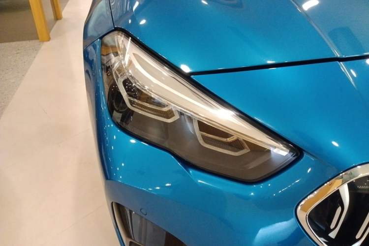 Used BMW 2 Series 2021 225i 4-Door Coupe M Sport Package Right Front Headlight