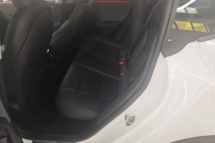Used Tesla Model 3 2025 Model Revised Long-Range Rear-Wheel-Drive Version Left Rear Seat