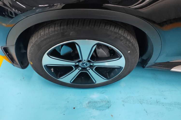 Used Mercedes-Benz GLC 2022 Refreshed GLC 300 L 4MATIC Dynamic Edition Prestige Version Left Front Wheel Hub