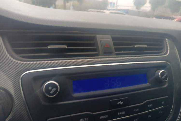 Used CHANGAN KAICHENG Ounuo S 2019 1.5L Ouno S Economy 5-Seat JL473QG Audio And AC Panel