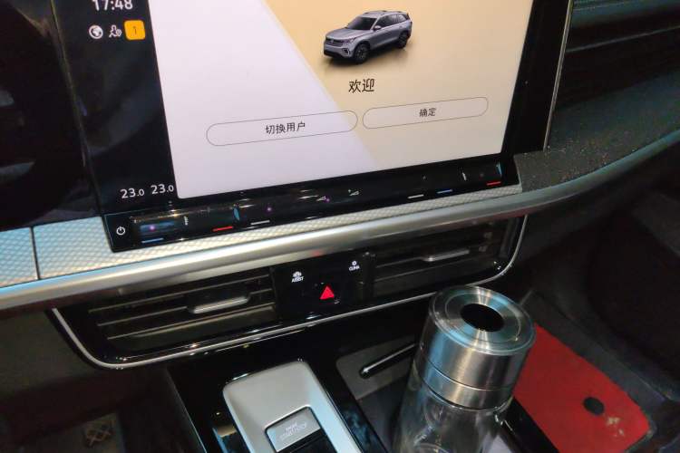 Used Volkswagen Tavendor 2023 330TSI Luxury Touring Edition
