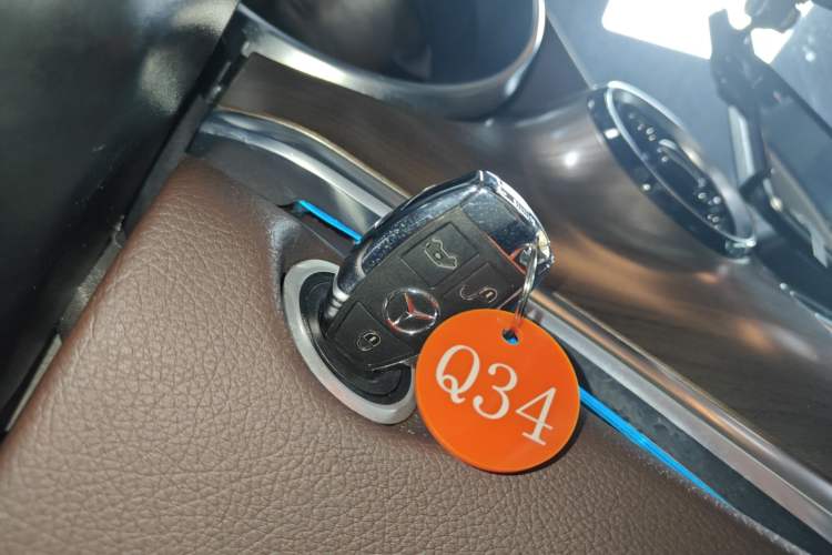 Used Mercedes-Benz V-Class 2021 V 260 L Long-wheelbase Luxury Edition