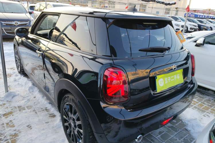 Used MINI MINI 2018 1.5T COOPER Classic Edition