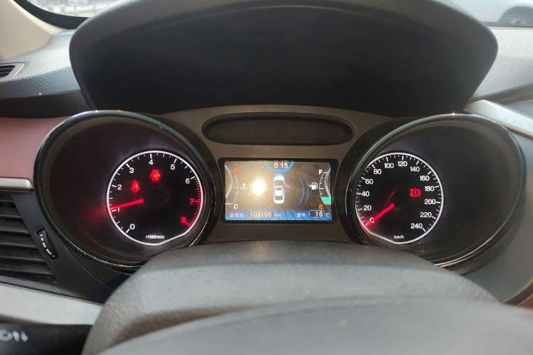 Used BYD G5 2014 1.5TI Manual Luxury Edition
