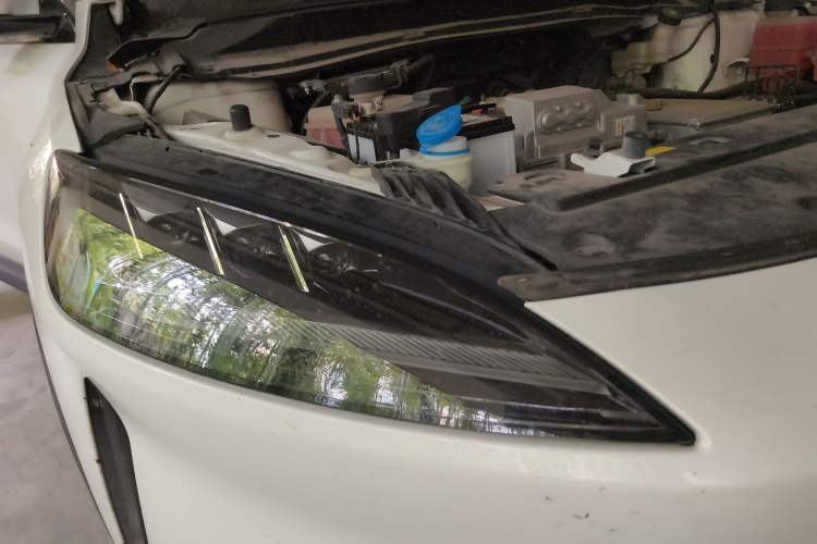 Used XPeng G3 2020 520 Enjoyment Edition Right Front Headlight