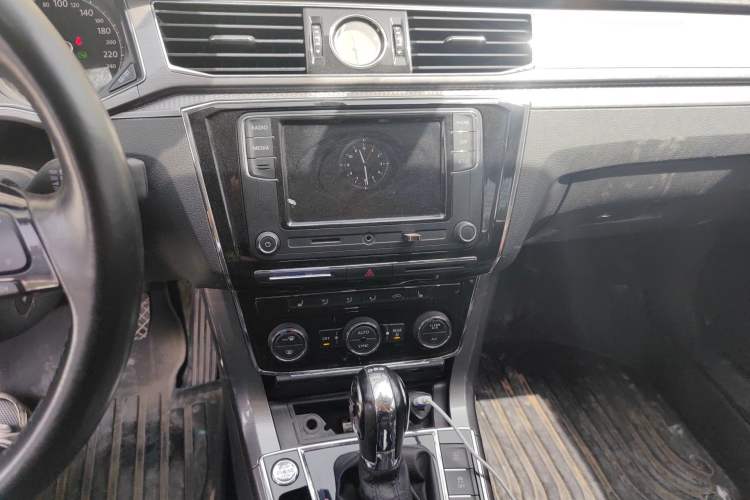 Used Volkswagen Passat 2017 330TSI DSG Luxury Edition