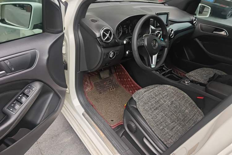 Used Mercedes-Benz B-Class 2012 B 180 base model (imported)
