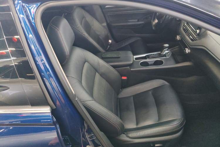 Used Nissan Teana 2019 2.0L XL Comfort Edition Right Front Seat