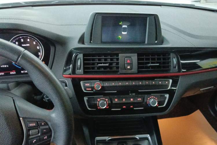 Used BMW 2 Series 2018 220i Convertible Coupe Sports Design Package