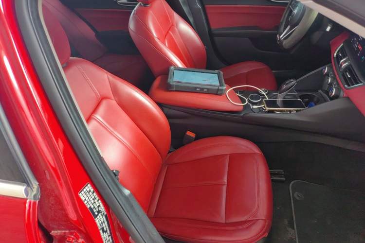 Used Alfa Romeo Giulia 2017 2.0T 200HP Luxury Edition