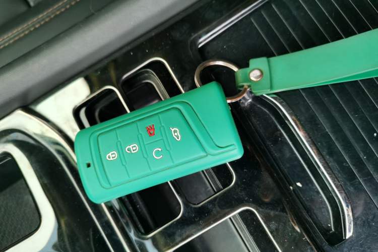 Used GAC Trumpchi GS7 2017 280T Two-Wheel Drive Luxury Model Vehicle Key