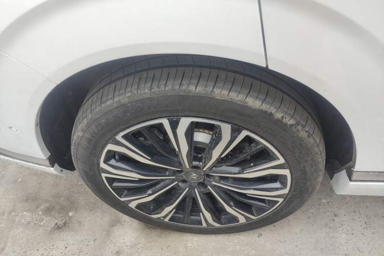 Used Dongfeng eπ eπ008 2025 210Max Rui Edition 6-Seater
