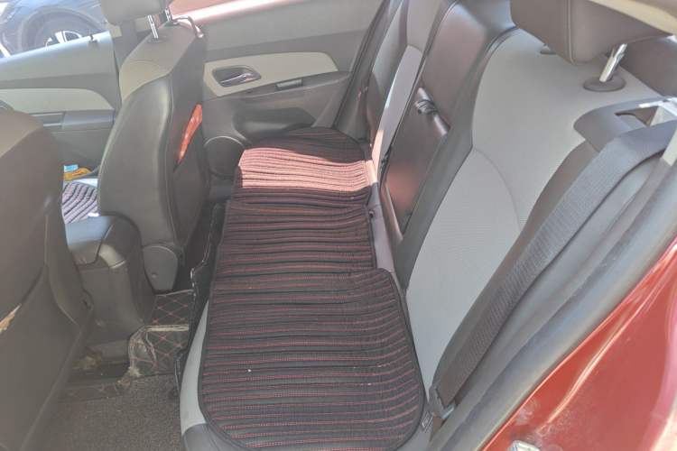 Used Chevrolet Cruze 2012 1.6L SE MT Left Rear Seat