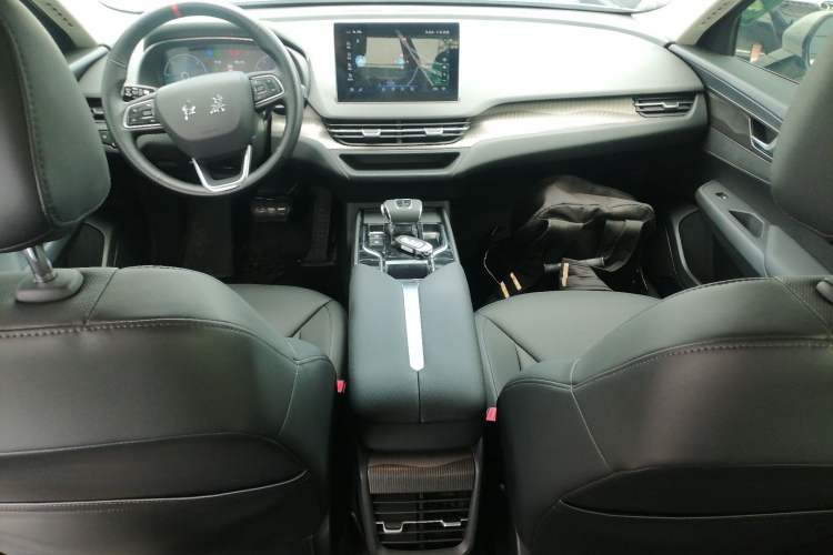 Used Hongqi E-QM5 2022 431 km Charge & Enjoy Edition Center Console