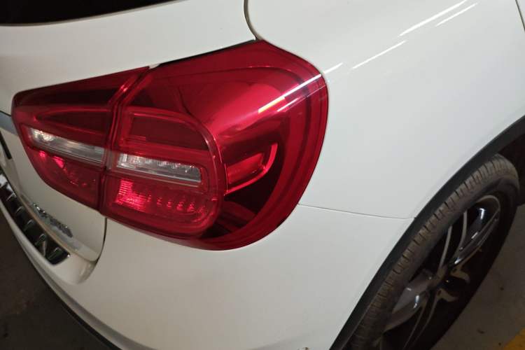 Used Mercedes-Benz GLA 2015 GLA 200 Fashion Model
