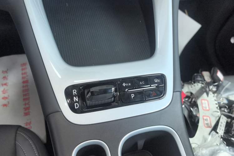 Used Geely Galaxy Geome 2026 Model 310km Dream Edition Gear Lever