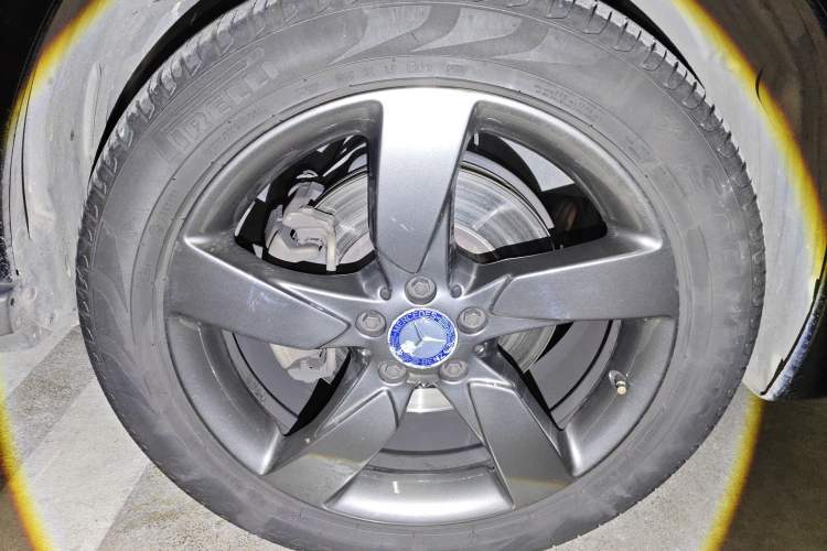 Used Mercedes-Benz GLK-Class 2013 GLK 300 4MATIC Dynamic Sunroof Model Right Front Wheel Hub