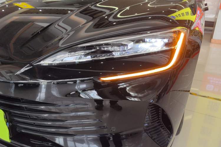 Used BYD Seal 2023 DM-i 1.5L 121km Luxury Model Left Front Headlight