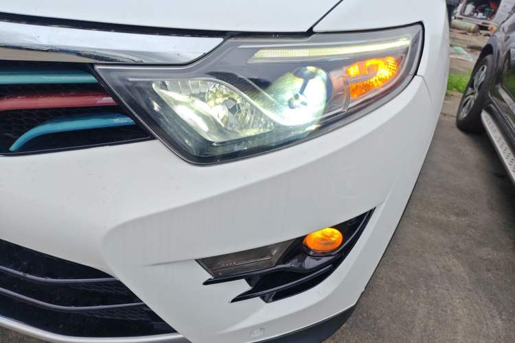 Used Soueast DX7 2017 1.5T Automatic Luxury Model
