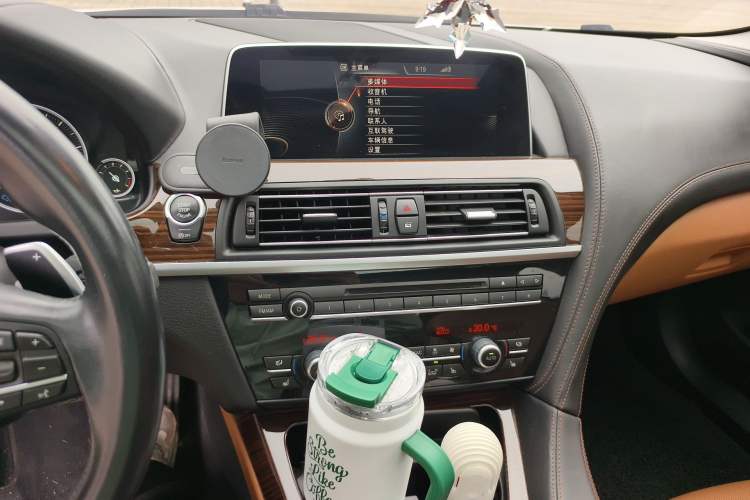 Used BMW 6 Series 2016 640i Gran Coupe Audio And AC Panel