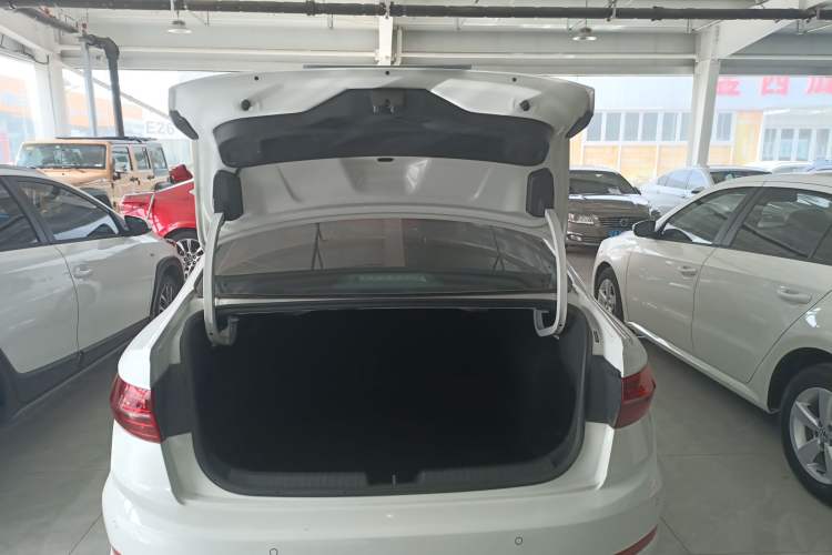 Used Volkswagen Sagitar 2020 280TSI DSG Comfort Version China VI Standard Trunk