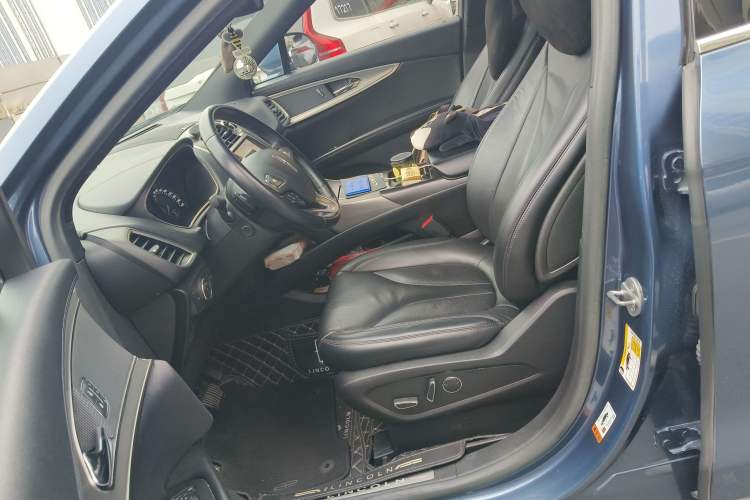 Used Lincoln MKX 2018 2.0T Two-Wheel Drive Deluxe Edition Left Front Seat