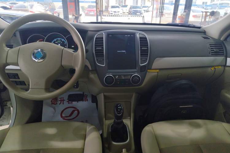 Used Dongfeng Junfeng E11K 2019 Standard Model Audio And AC Panel
