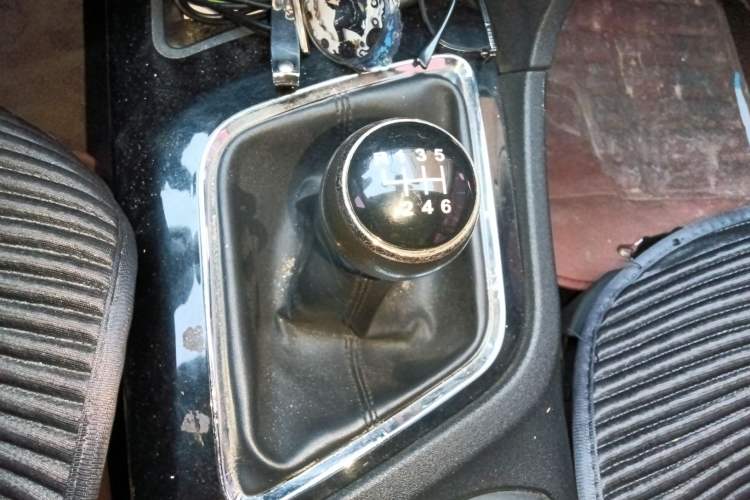 Used Soueast DX7 2015 1.5T Manual Luxury Model
