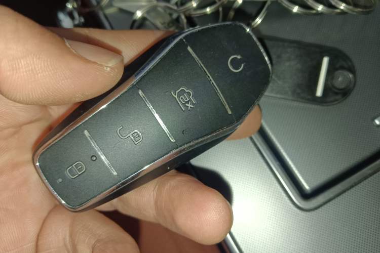 Used BYD Tang L 2025 DM 175KM Drone Player Edition Vehicle Key