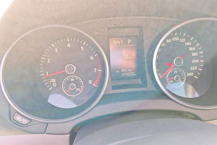 Used Volkswagen Golf 2012 1.6L Automatic Fashion Model