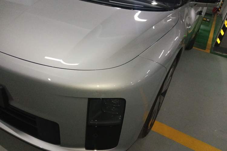 Used Li Auto Li Auto i6 2025 Model Four-Wheel-Drive Standard Type
