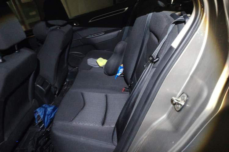 Used Citroen C4L 2015 1.8L Automatic Luxury Edition Left Rear Seat