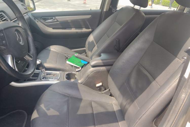 Used Mercedes-Benz B-Class 2009 B 200 Fashion Model Left Front Seat