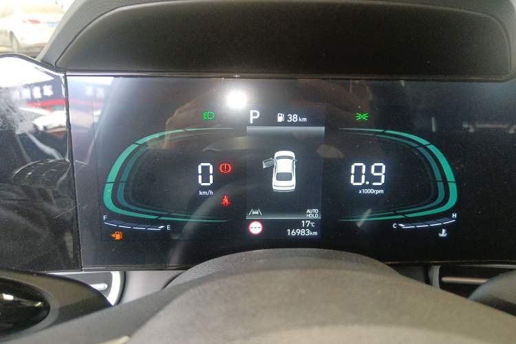 Used Hyundai Elantra 2023 1.5L CVT LUX Prestige Edition