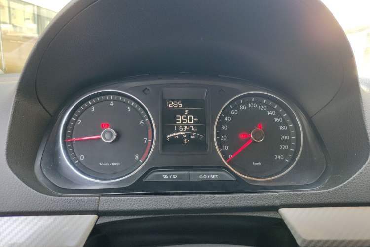 Used Volkswagen Jetta 2013 1.6L Manual Luxury Model