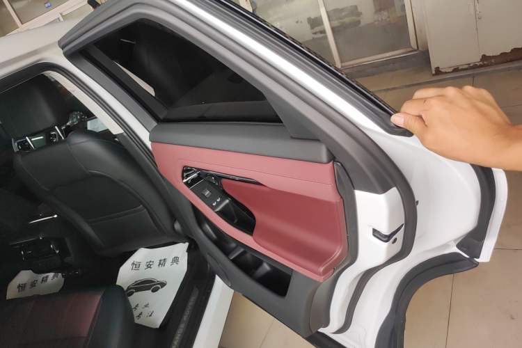 Used Land Rover Range Rover Evoque 2022 Facelifted Aurora L 249 PS R-Dynamic Luxury Edition